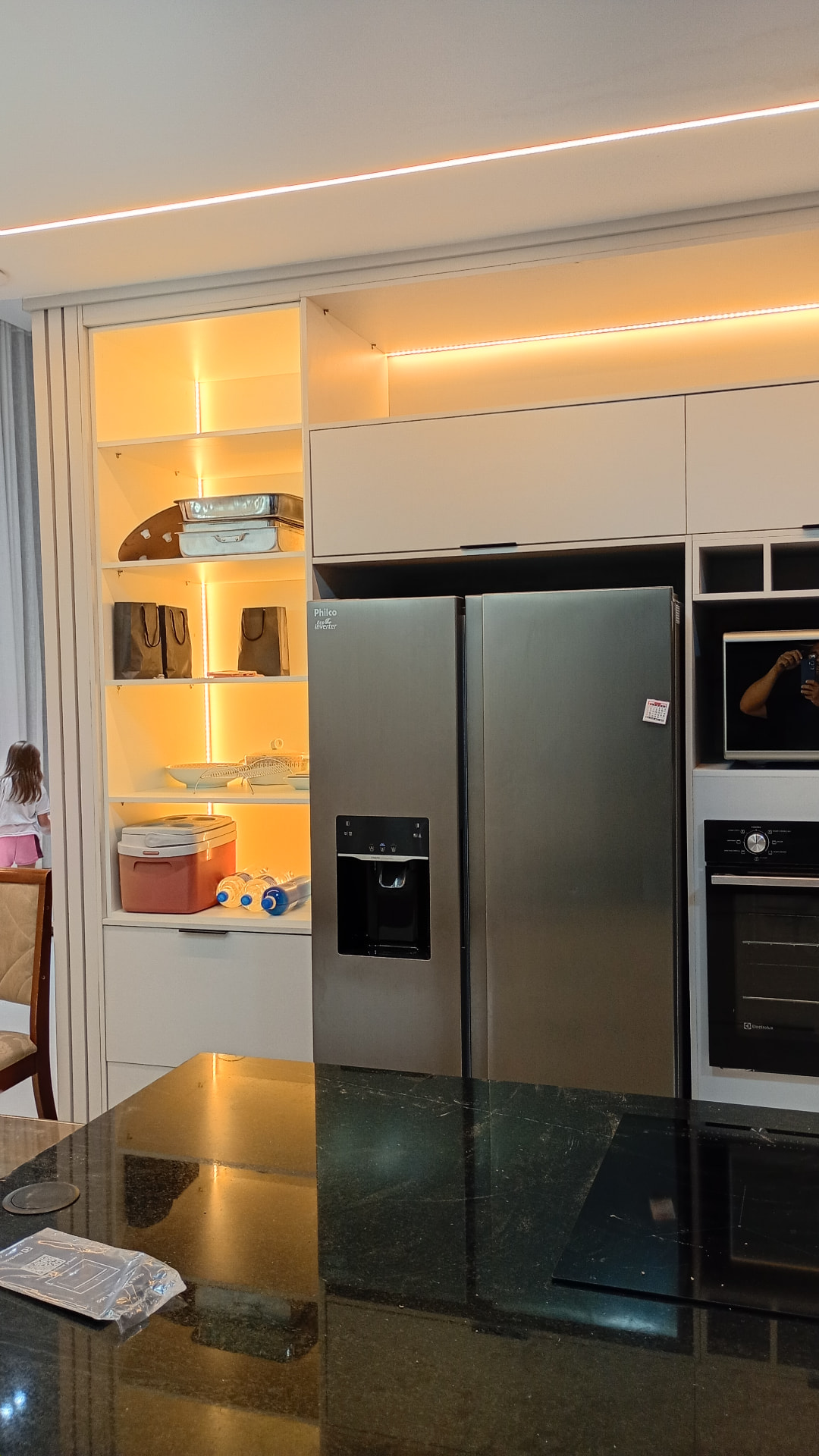 Cozinha com torre iluminada